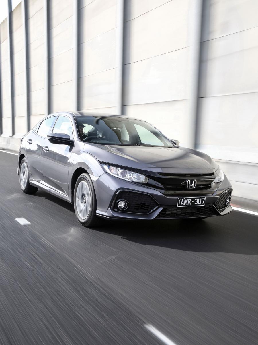  Honda Civic VTi-S Hatchback 2017 года  (AU) (фото 8 из 19)